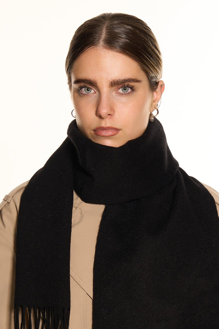 100% Pure Extra Fine Wool Scarf Black Small