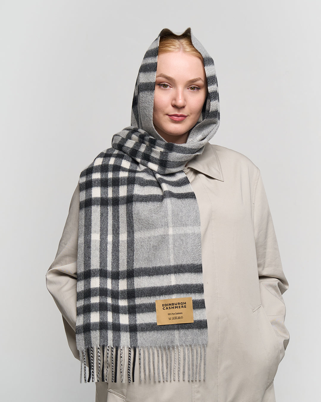 Cashmere Designer Scarf Iconic DC Classic - Grey