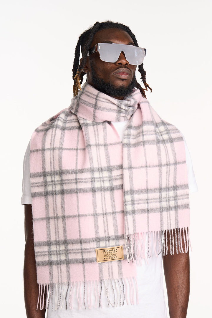Scarf 100% Pure Lambswool Scottish Design Pink