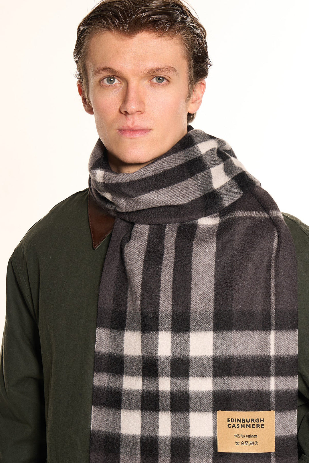 DC Check Cashmere Scarf Charcoal