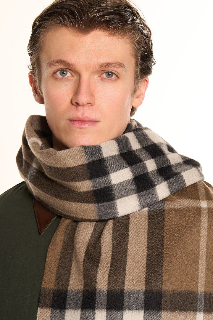 DC Check Cashmere Scarf Chocolate