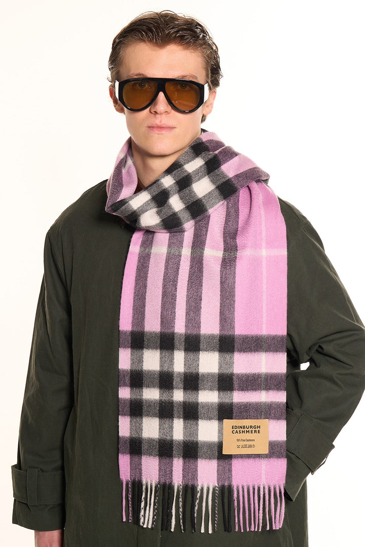 DC Check Cashmere Scarf Dark Pink