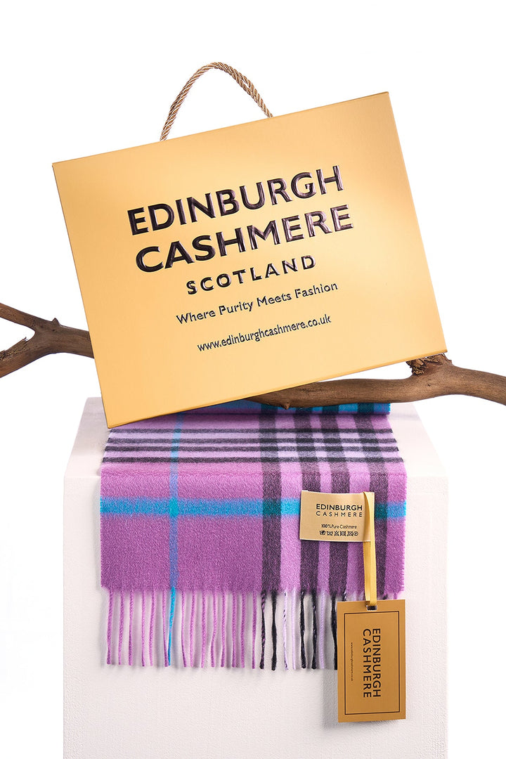 Cashmere Designer Scarf Iconic DC Classic - Lilac