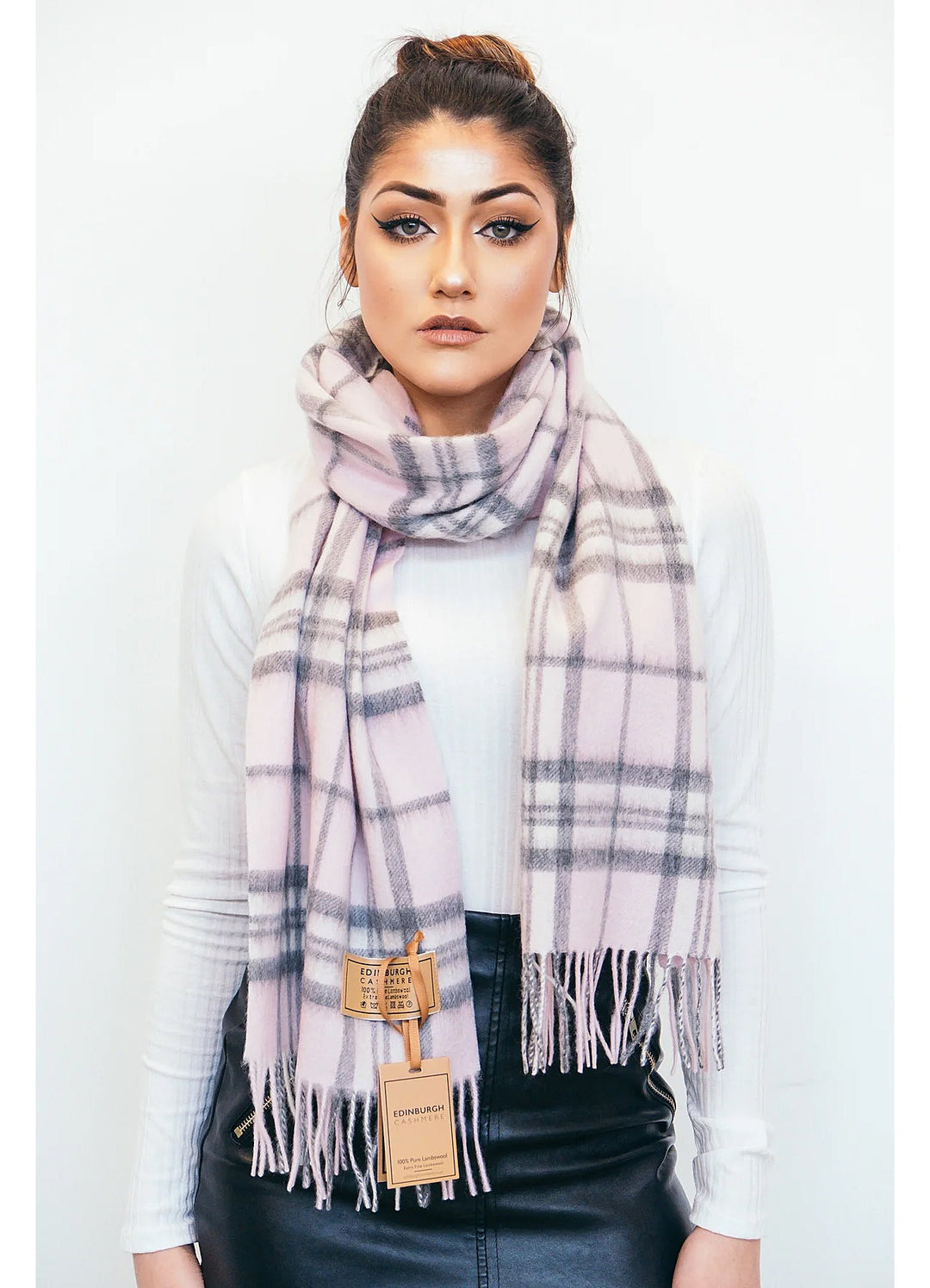 Scarf 100% Pure Lambswool Scottish Design Pink