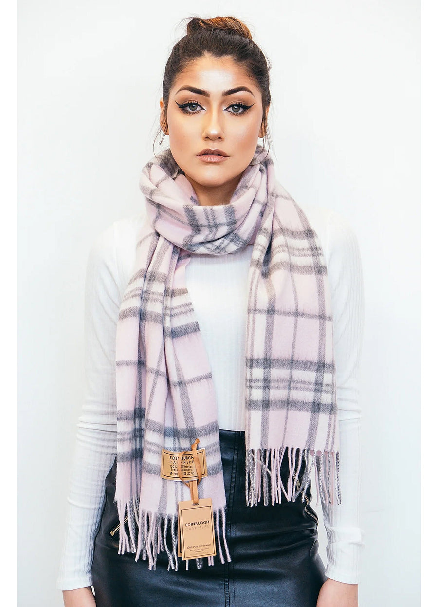 Scarf 100% Pure Lambswool Scottish Design Pink